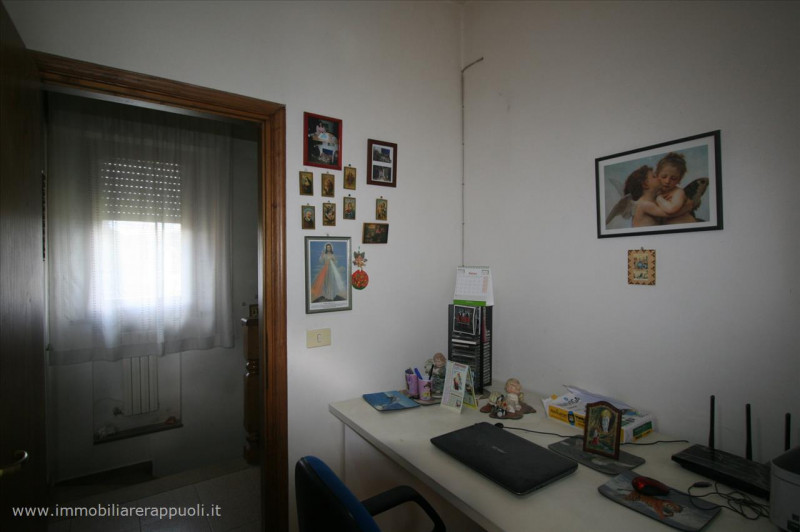 Immagine 21 di Casa indipendente in vendita  a Sinalunga
