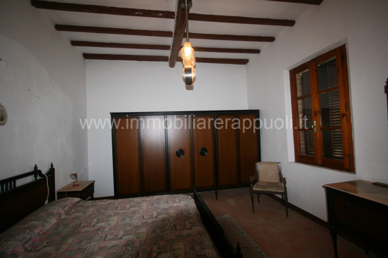Immagine 17 di Rustico / casale in vendita  a Montepulciano
