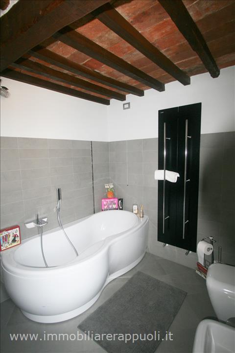 Immagine 6 di Casa indipendente in vendita  a Sinalunga