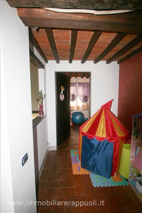 Immagine 18 di Casa indipendente in vendita  a Sinalunga