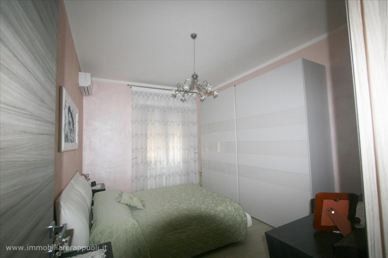 Immagine 10 di Appartamento in vendita  a Sinalunga