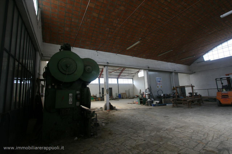 Immagine 1 di Capannone industriale in vendita  a Sinalunga