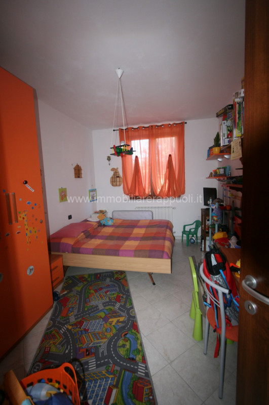 Immagine 7 di Villetta a schiera in vendita  a Sinalunga