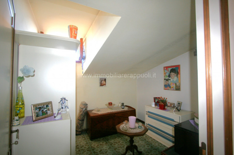 Immagine 5 di Appartamento in vendita  a Sinalunga