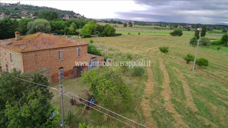 Immagine 4 di Rustico / casale in vendita  a Sinalunga