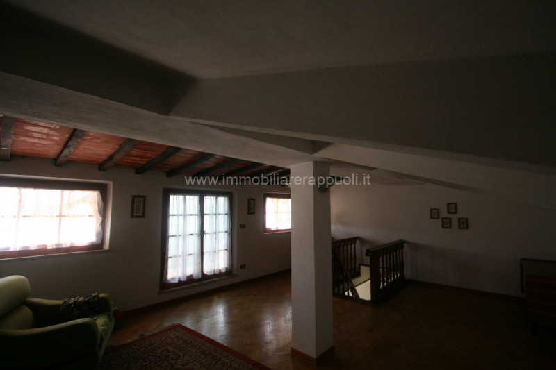 Immagine 6 di Villa in vendita  a Sinalunga