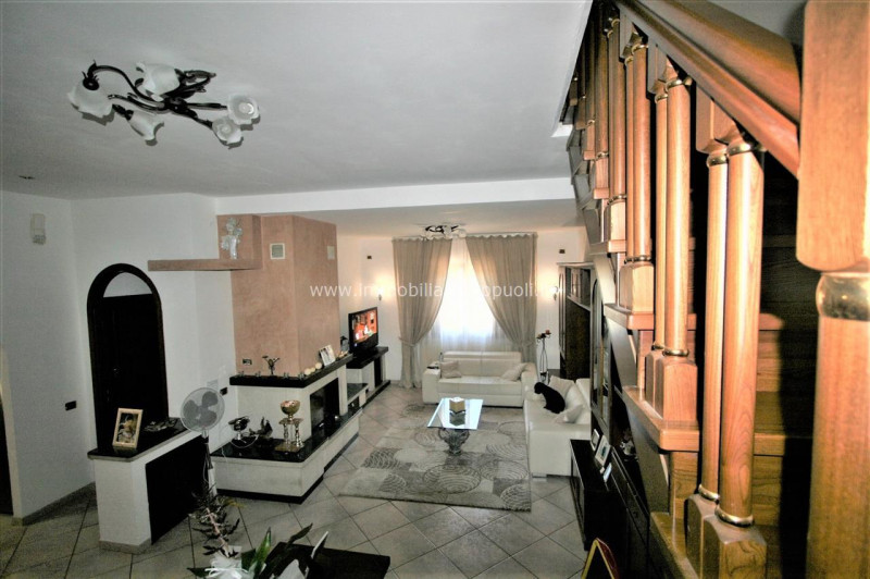 Immagine 5 di Appartamento in vendita  a Sinalunga