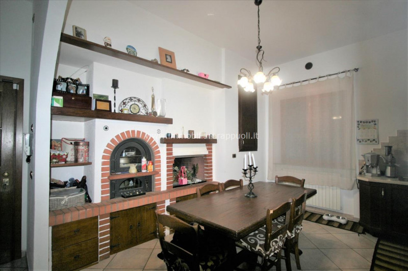 Immagine 8 di Appartamento in vendita  a Sinalunga