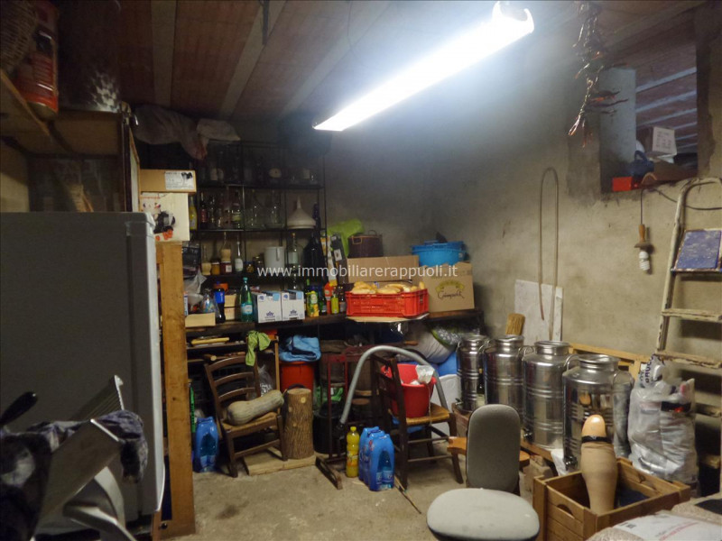 Immagine 15 di Casa indipendente in vendita  a Lucignano
