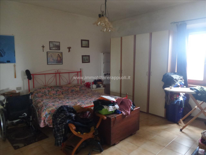 Immagine 16 di Casa indipendente in vendita  a Lucignano