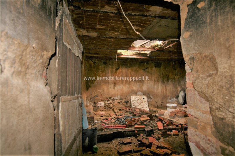 Immagine 10 di Rustico / casale in vendita  a Sinalunga