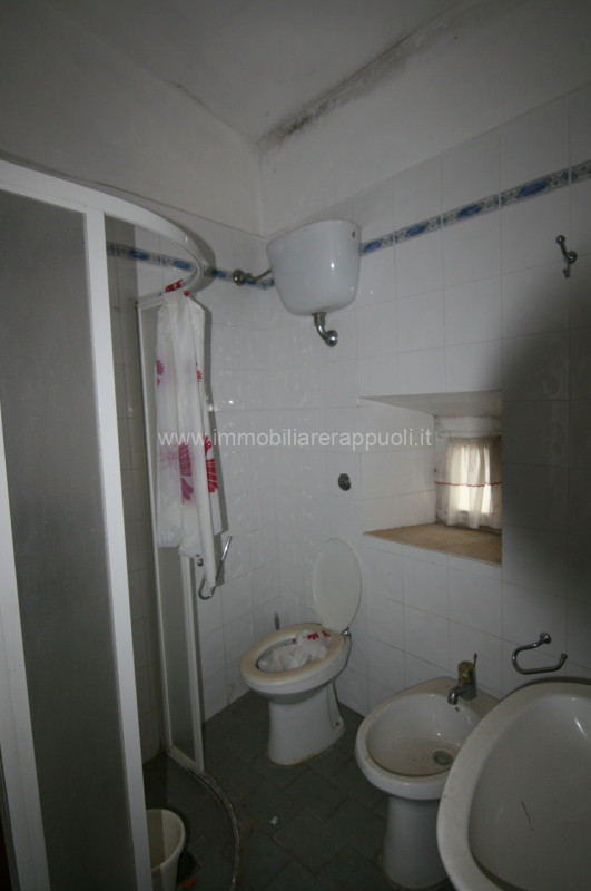 Immagine 9 di Casa indipendente in vendita  a Sinalunga