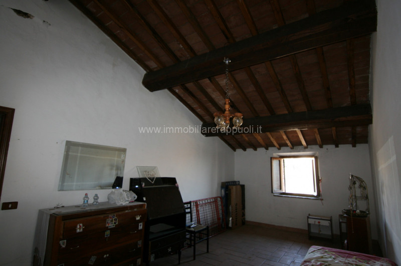 Immagine 12 di Casa indipendente in vendita  a Sinalunga