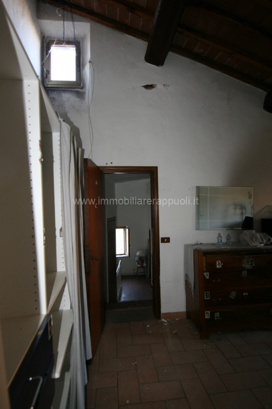 Immagine 13 di Casa indipendente in vendita  a Sinalunga