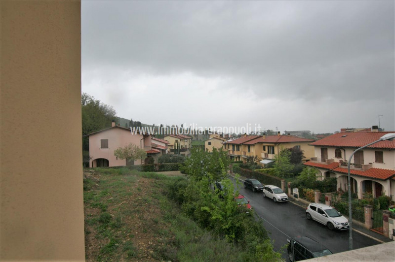 Immagine 5 di Villetta a schiera in vendita  a Sinalunga