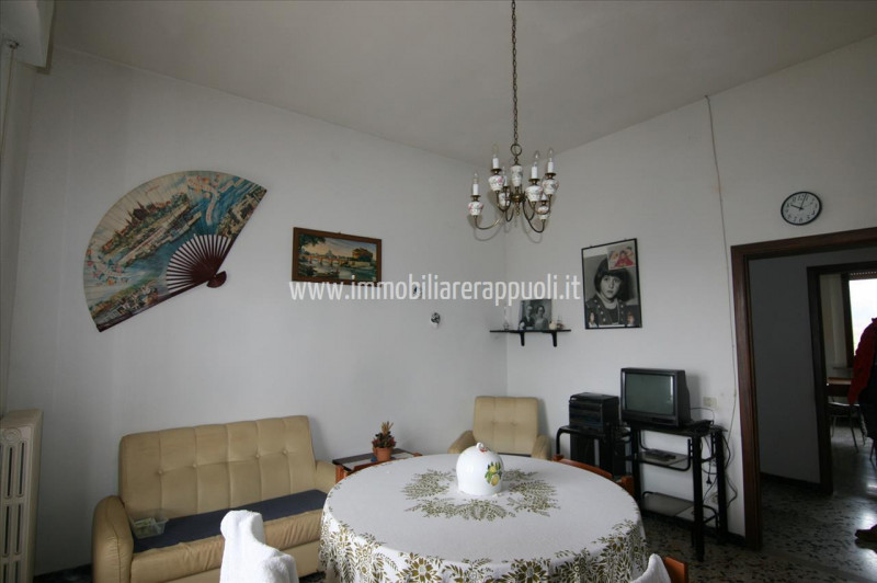 Immagine 9 di Casa indipendente in vendita  a Sinalunga