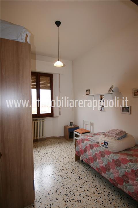 Immagine 14 di Casa indipendente in vendita  a Sinalunga