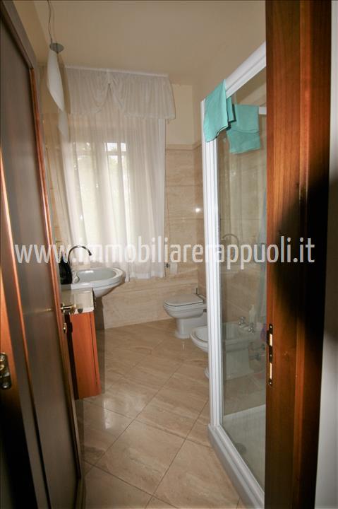 Immagine 2 di Casa indipendente in vendita  a Rapolano Terme