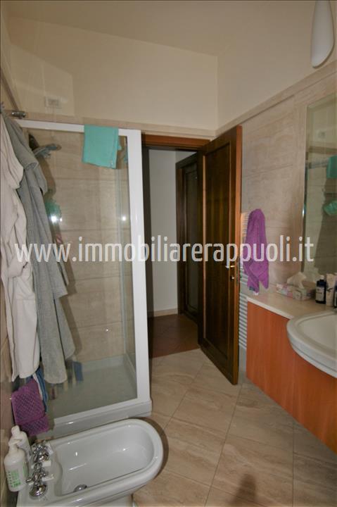 Immagine 3 di Casa indipendente in vendita  a Rapolano Terme