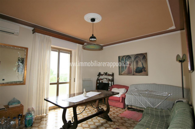 Immagine 8 di Casa indipendente in vendita  a Rapolano Terme