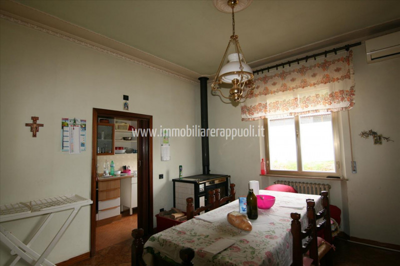 Immagine 9 di Casa indipendente in vendita  a Rapolano Terme