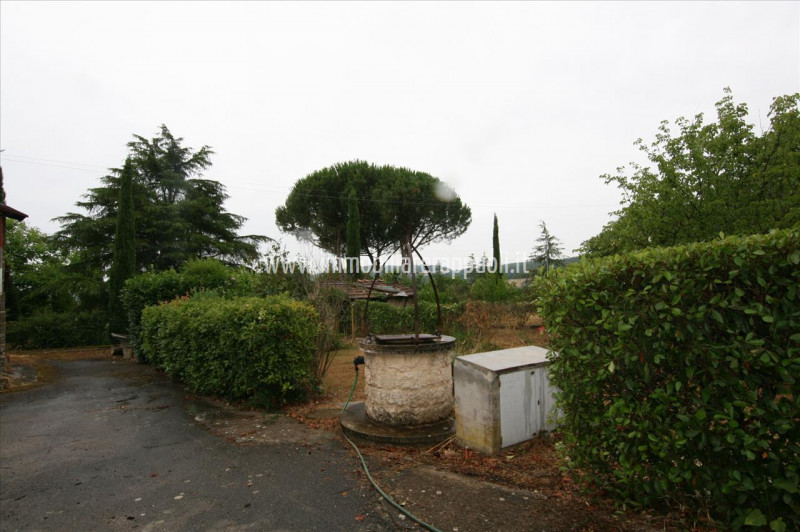 Immagine 21 di Casa indipendente in vendita  a Rapolano Terme