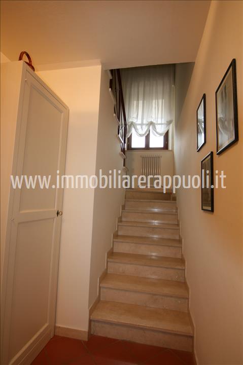 Immagine 30 di Casa indipendente in vendita  a Rapolano Terme