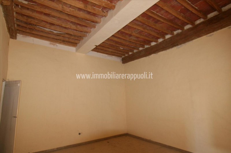 Immagine 8 di Villa in vendita  a Sinalunga