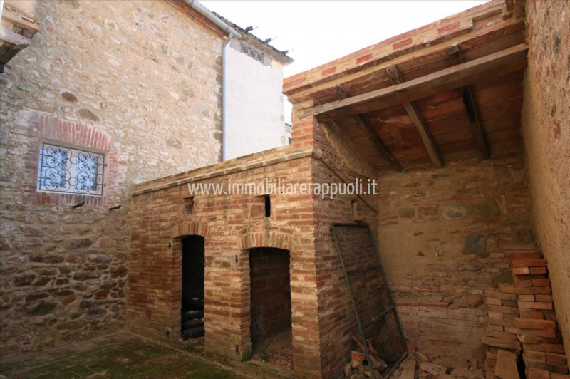 Immagine 22 di Villa in vendita  a Sinalunga