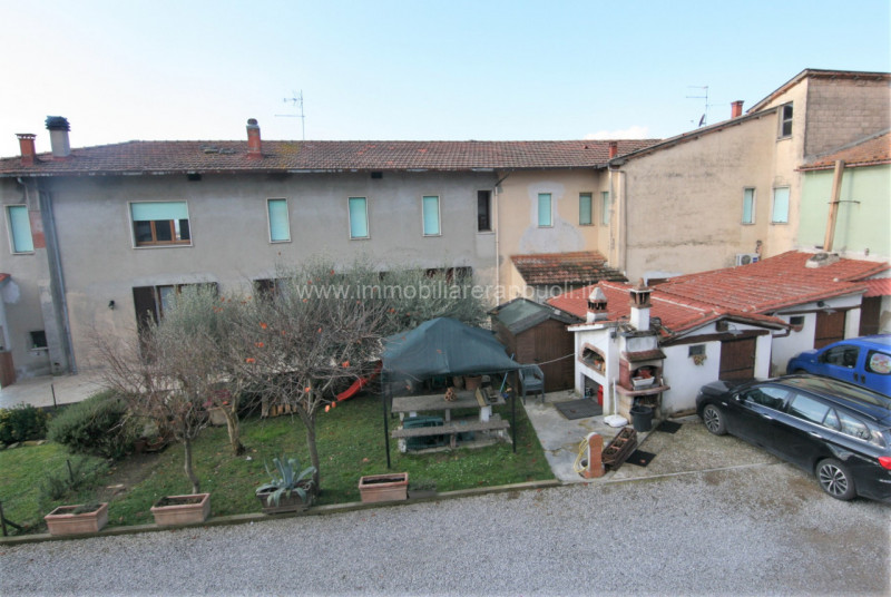 Immagine 13 di Appartamento in vendita  a Sinalunga