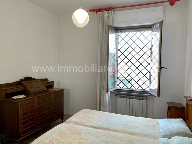 Immagine 3 di Appartamento in vendita  a Sinalunga