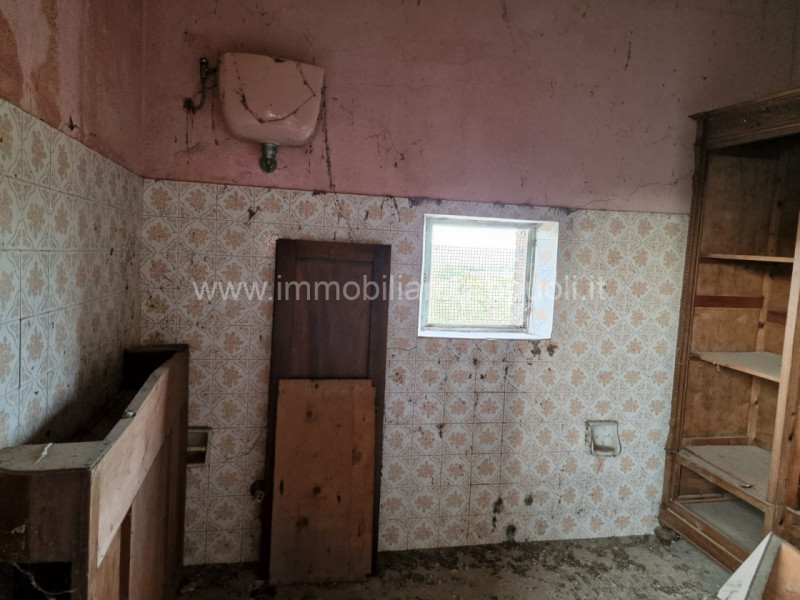 Immagine 12 di Rustico / casale in vendita  a Asciano