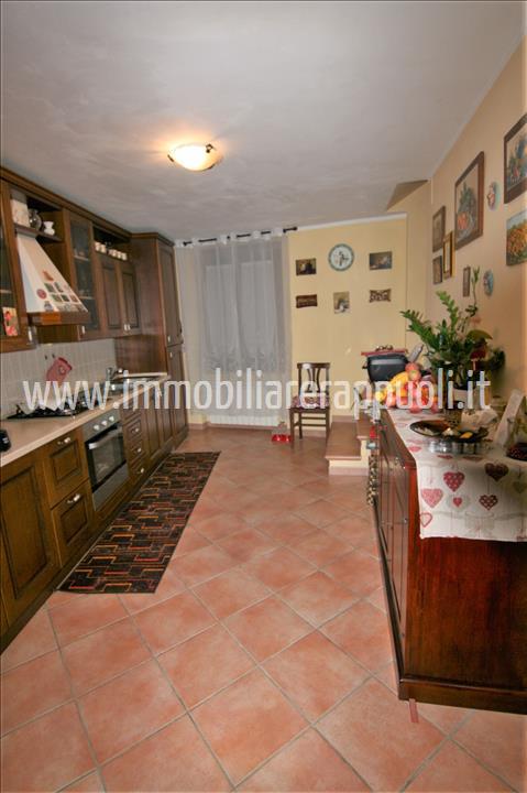 Immagine 4 di Casa indipendente in vendita  a Trequanda