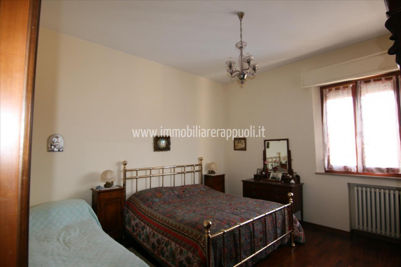 Immagine 10 di Appartamento in vendita  a Torrita Di Siena