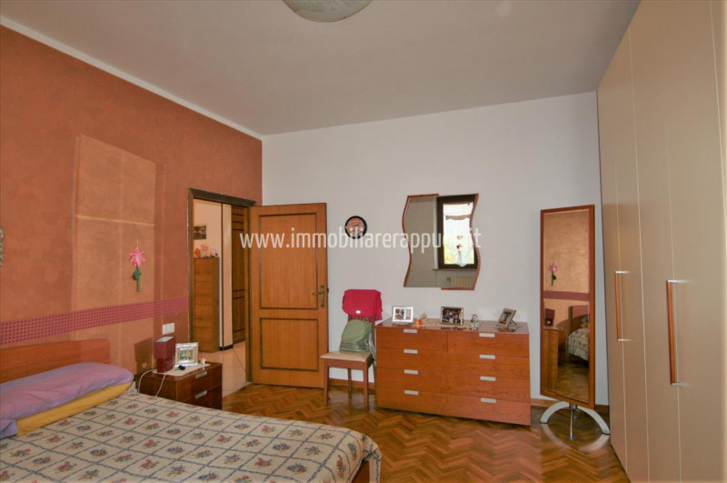 Immagine 16 di Appartamento in vendita  a Torrita Di Siena