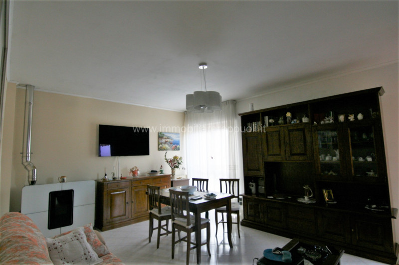 Immagine 2 di Appartamento in vendita  a Sinalunga