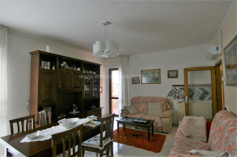 Immagine 3 di Appartamento in vendita  a Sinalunga