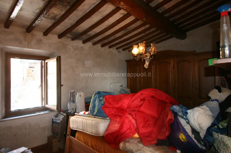 Immagine 10 di Casa indipendente in vendita  a Sinalunga