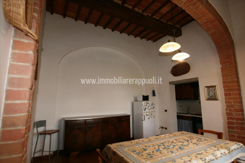 Immagine 10 di Rustico / casale in vendita  a Montepulciano