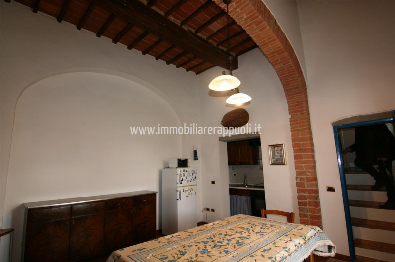 Immagine 11 di Rustico / casale in vendita  a Montepulciano