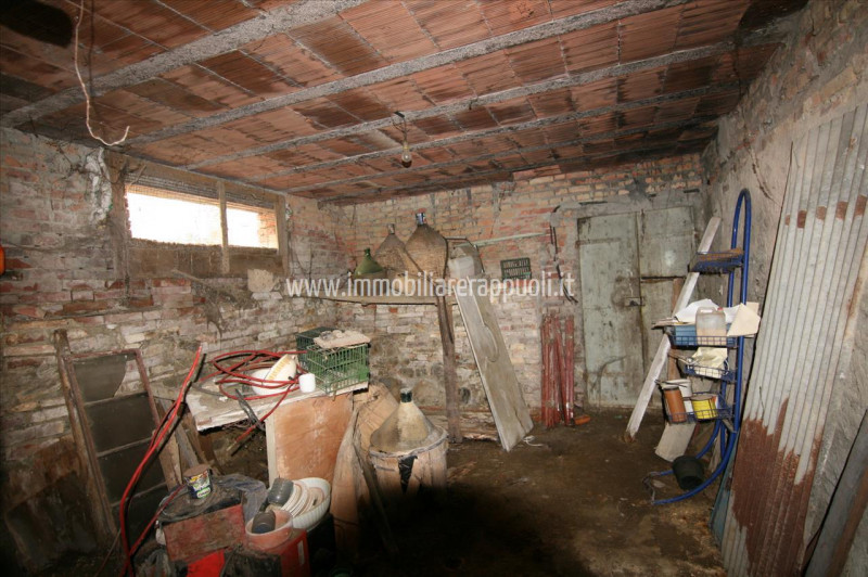 Immagine 8 di Casa indipendente in vendita  a Lucignano