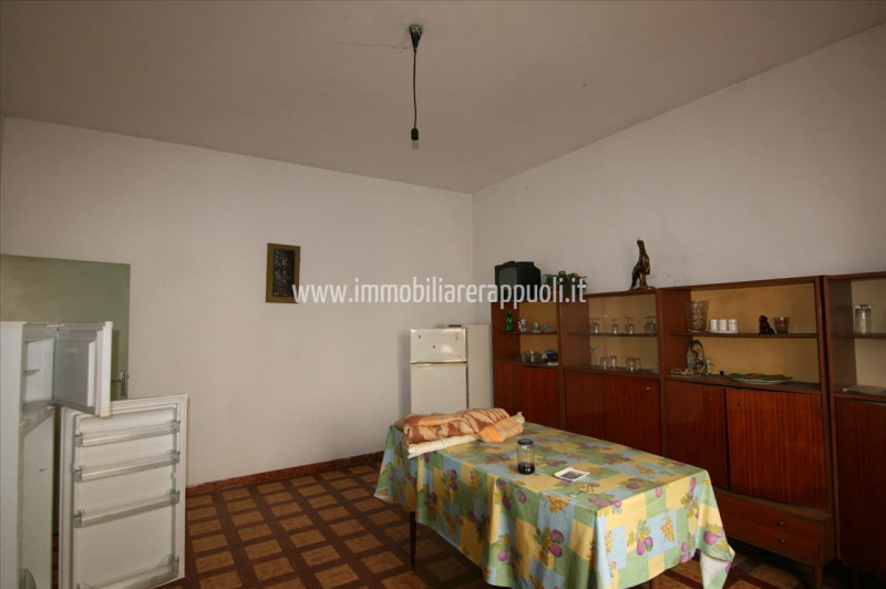 Immagine 23 di Casa indipendente in vendita  a Lucignano