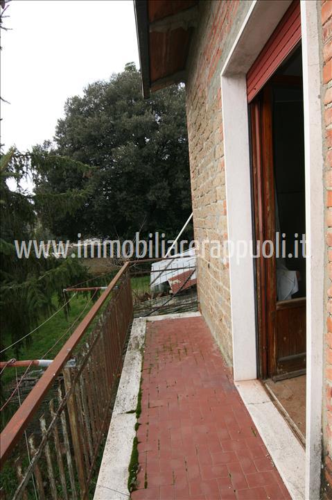 Immagine 27 di Casa indipendente in vendita  a Lucignano