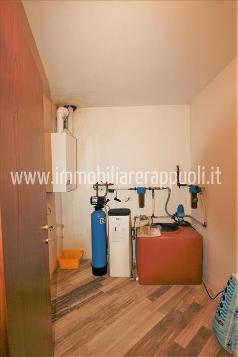 Immagine 7 di Villetta a schiera in vendita  a Sinalunga