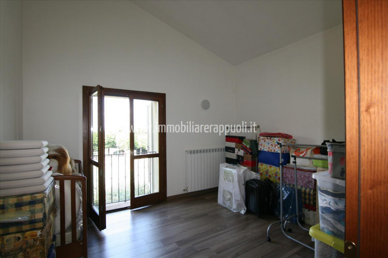 Immagine 25 di Villetta a schiera in vendita  a Sinalunga