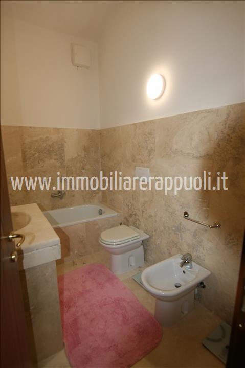 Immagine 27 di Villetta a schiera in vendita  a Sinalunga