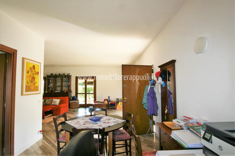 Immagine 31 di Villetta a schiera in vendita  a Sinalunga