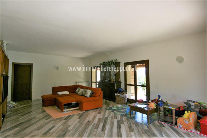 Immagine 33 di Villetta a schiera in vendita  a Sinalunga