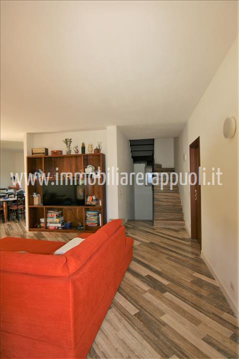 Immagine 34 di Villetta a schiera in vendita  a Sinalunga