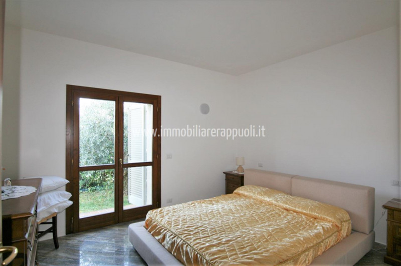 Immagine 35 di Villetta a schiera in vendita  a Sinalunga